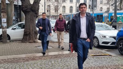 БСП иска пълен отчетно-изборен цикъл в София заради спора с общинските съветници