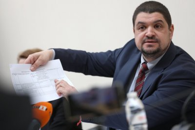 Ректорът на Югозападния университет проф Николай Марин отхвърли обвиненията за