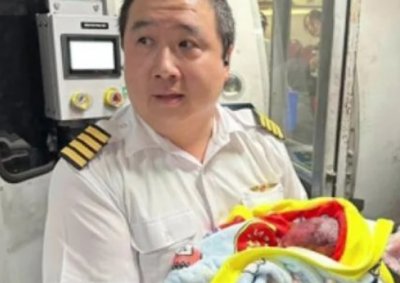 Чудо в небето: Пилот изроди бебе на път към Банкок