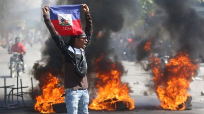 Извънредно положение в Хаити след масово бягство от затвор