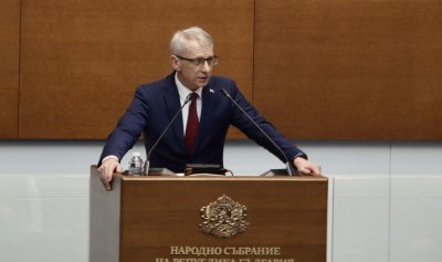 Народното събрание гласува оставката на министър председателя Николай Денков Във вторник