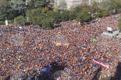 Хиляди протестираха в Мадрид срещу амнистията на каталунски политици