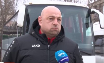 Автоинструктор от Казанлък обяви че подарява шофьорски курсове на младежи