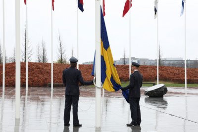 В щабквартирата на НАТО в Брюксел днес бе издигнат националният
