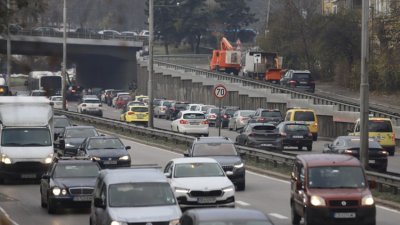 Брюксел реши да отложи въвеждането на най строгия екостикер за автомобилите 