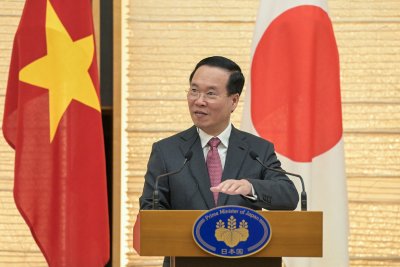 Виетнамският парламент одобри оставката на президента Во Ван Тхъонг съобщиха