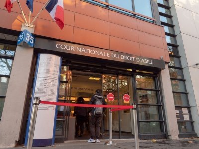 Френският национален съд за убежище CNDA  за първи път реши да