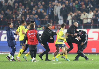 ФИФА се намесва след скандалния бой в Турция