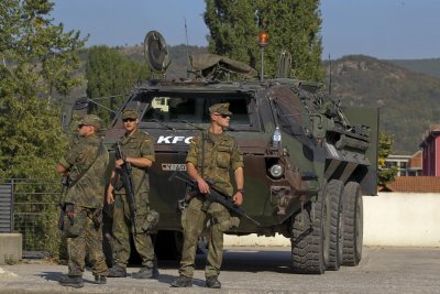 Изпращат 100 български войници на НАТО в Косово