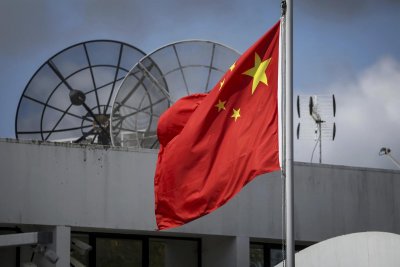 Пекин призова САЩ и Великобритания да спрат да политизират въпроса