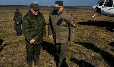 Лукашенко инспектира въоръжените сили на границата с Литва
