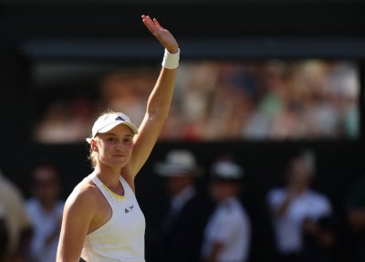 Световната номер 4 в женския тенис Елена Рибакина постигна труден