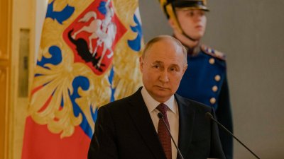 Руският президент Владимир Путин иска да обсъди със службите по нататъшни