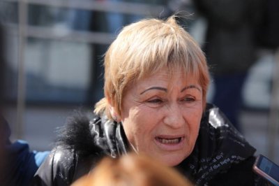 Майката и съпругата на Нотариуса в съда: Не се работи по разследването за разстрела му