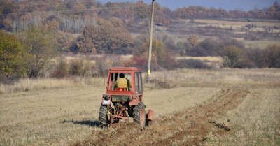 Европейската комисия съобщи че одобрява отпускането на помощ за земеделците