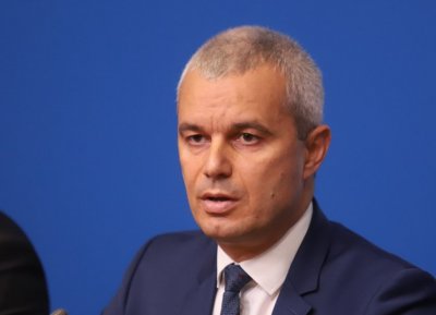 Лидерът на Възраждане Костадин Костадинов изрази скептицизъм по повод обявения