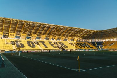 Кметът на Пловдив удря рамо на Ботев и Локо за стадионите