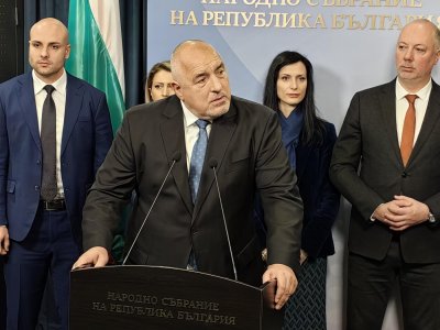 Борисов хвали Радев: Президентът е отговорен човек, ще ни спаси от колизия