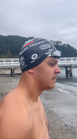 Нашият плувец Цанко Цанков проведе следобедна тренировка във водите на