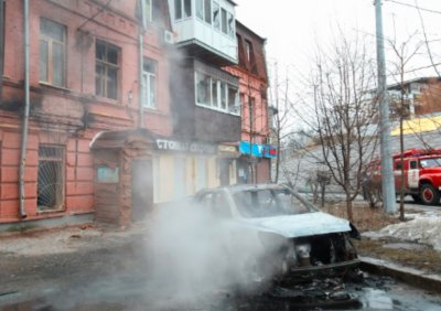 При руска въздушна атака в центъра на Харков бяха нанесени