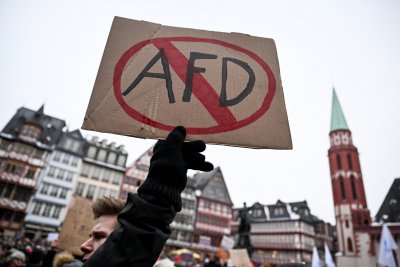 Депутат от крайнодясната Алтернатива за Германия заяви че не е