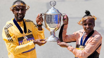 Очаквано: Африканци спечелиха маратона на Бостън