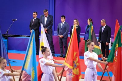 Кметът на София откри официално Световната купа по художествена гимнастика