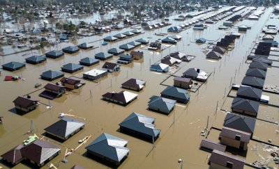 Почти 13 000 евакуирани в руската област Курган заради наводнения
