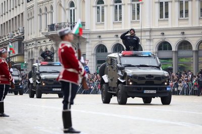 През тази година в София няма да има традиционен военен