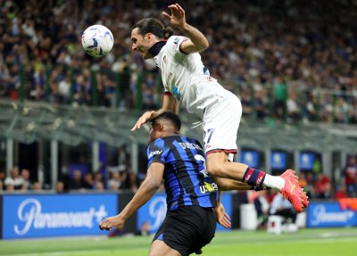 Лидерът Интер записа изненадващо 2 2 срещу Каляри на свой стадион в мач от 32 рия