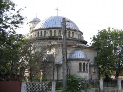 Кражби в три църкви в Русенско
