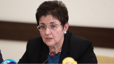 Людмила Петкова ще отговаря пред депутатите за парите за общините