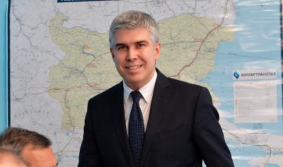 Енергийният министър отиде в Турция да оправя кашата с "Боташ"