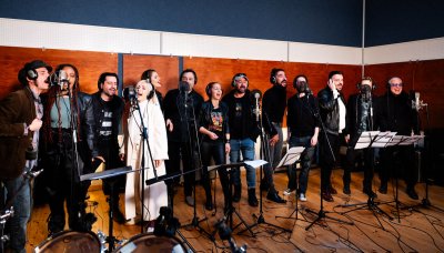 "Приказката продължава": P.I.F. и популярни певци дадоха нов живот на песента на Димо