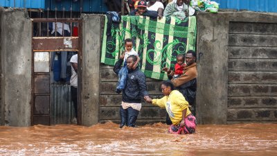 Смъртните случаи в Кения се увеличават заради наводненията