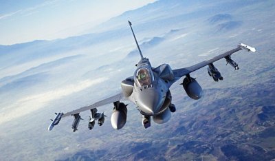 До края нa годината българските пилоти ще започнат обучение на Ф-16