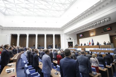 Отчет: Парламентарните партии дарени с над 9 млн. лева за 2023-а, половината в сметката на ПП