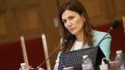 Ертен Анисова е избрана за заместник председател на парламентарната група