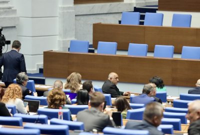 Окончателно: НС прие промените в Закона за българите в чужбина 