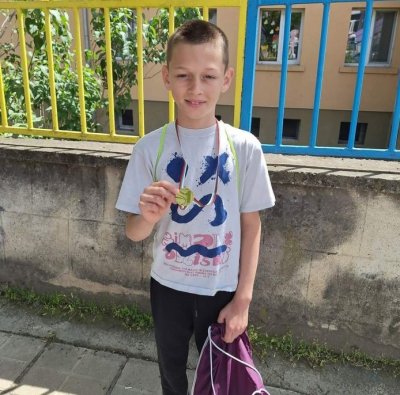 ЗОВ ЗА ПОМОЩ: 11-годишният Денислав се нуждае от животоспасяваща операция