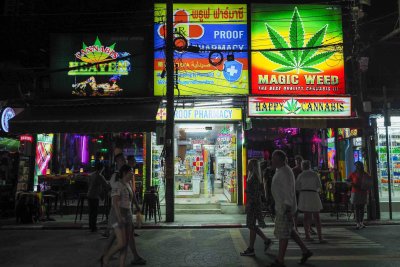 Тайланд отново поставя канабиса в списъка с наркотиците