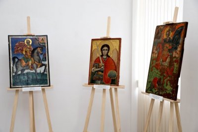 Военноморският музей във Варна посреща 6 май с изложба икони на светци воин