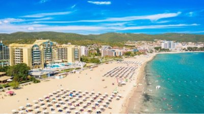 30 от хотелите в Слънчев бряг ще отворят от днес