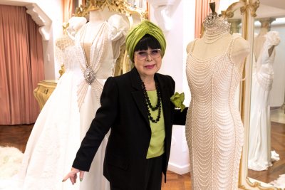 Модната дизайнерка Юми Кацура допринесла за популяризирането на западното булчинско облекло в Япония