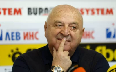 Основен проблем в българския футбол е липсата на сериозни пари