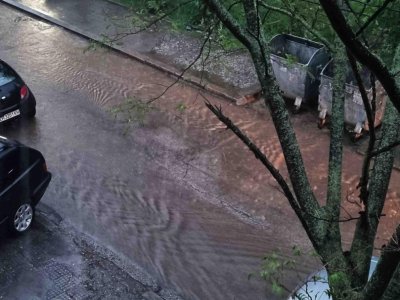Дъжд отново вали над наводнения Плевен преди местните власти да