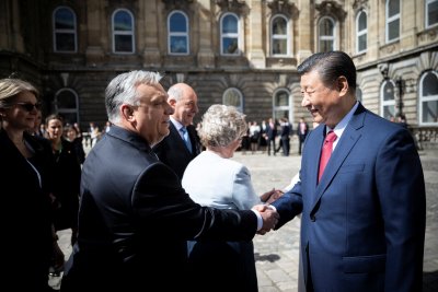 Си Цзинпин: Китай и Унгария започват "златно пътешествие"