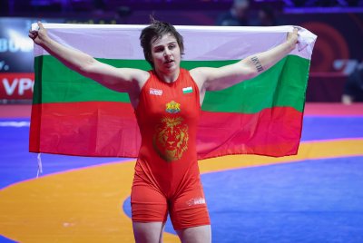 Юлиана Янева спечели четвърта олимпийска квота за българската борба след