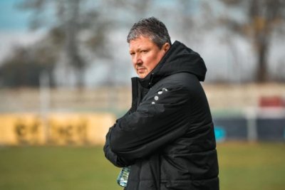 Старши треньорът на Хебър Пазарджик Любослав Пенев е изгонил двама