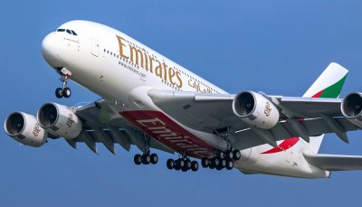 Emirates Group отчете гигантска печалба